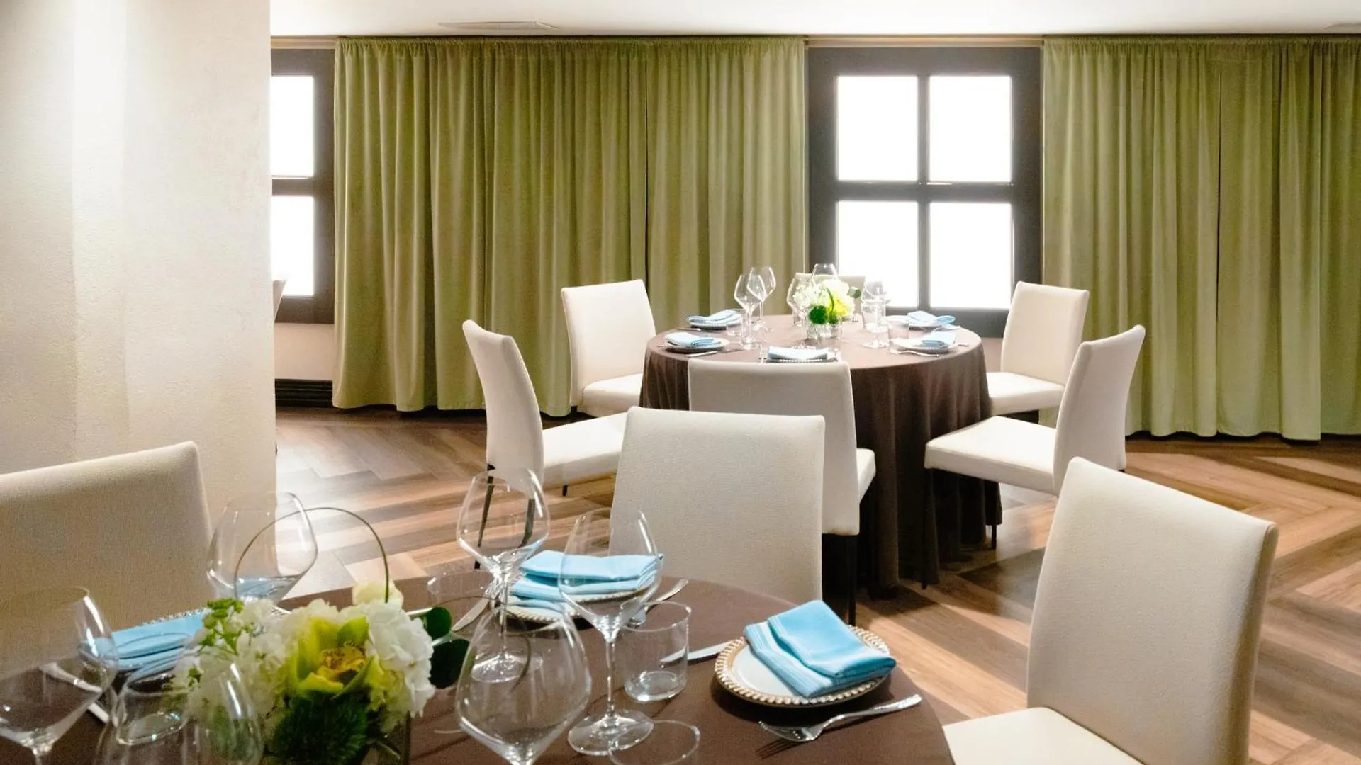 The Exchange Sacramento, Curio Collection By Hilton